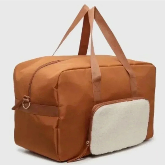 DSW Weekender Bag with Removable Pouch Shoulder Strap Tawny Zippered NWOT - Picture 2 of 8